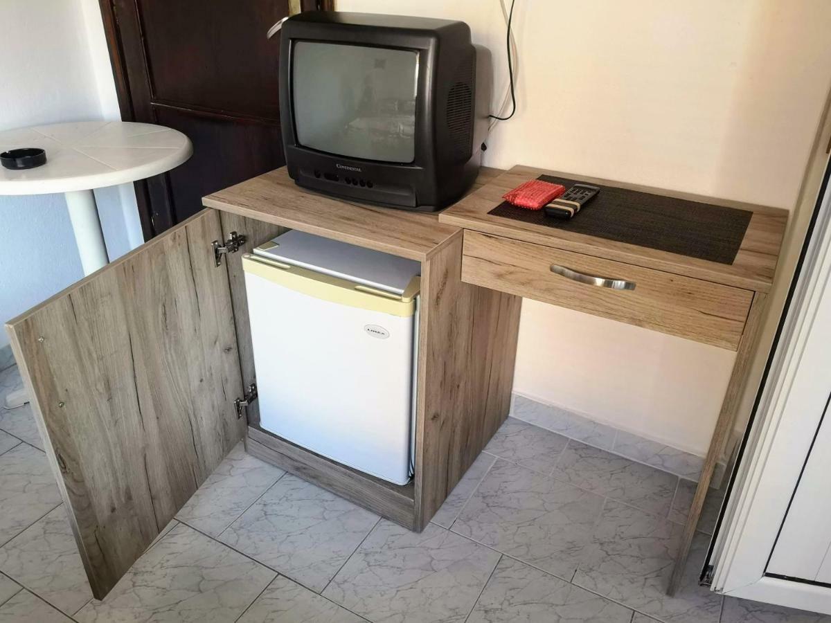 Guestrooms Stoyanovi チェルノモレツ エクステリア 写真