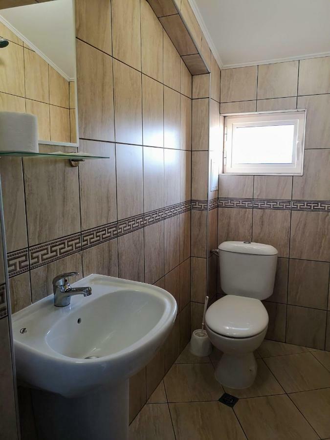 Guestrooms Stoyanovi チェルノモレツ エクステリア 写真
